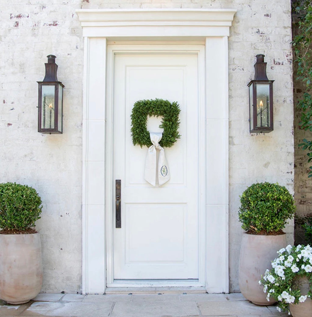 Square Boxwood Wreath 18”