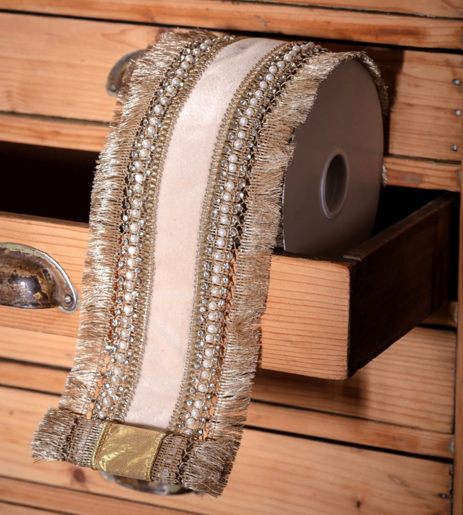 Gatsby’s Trimmed Velvet Ribbon