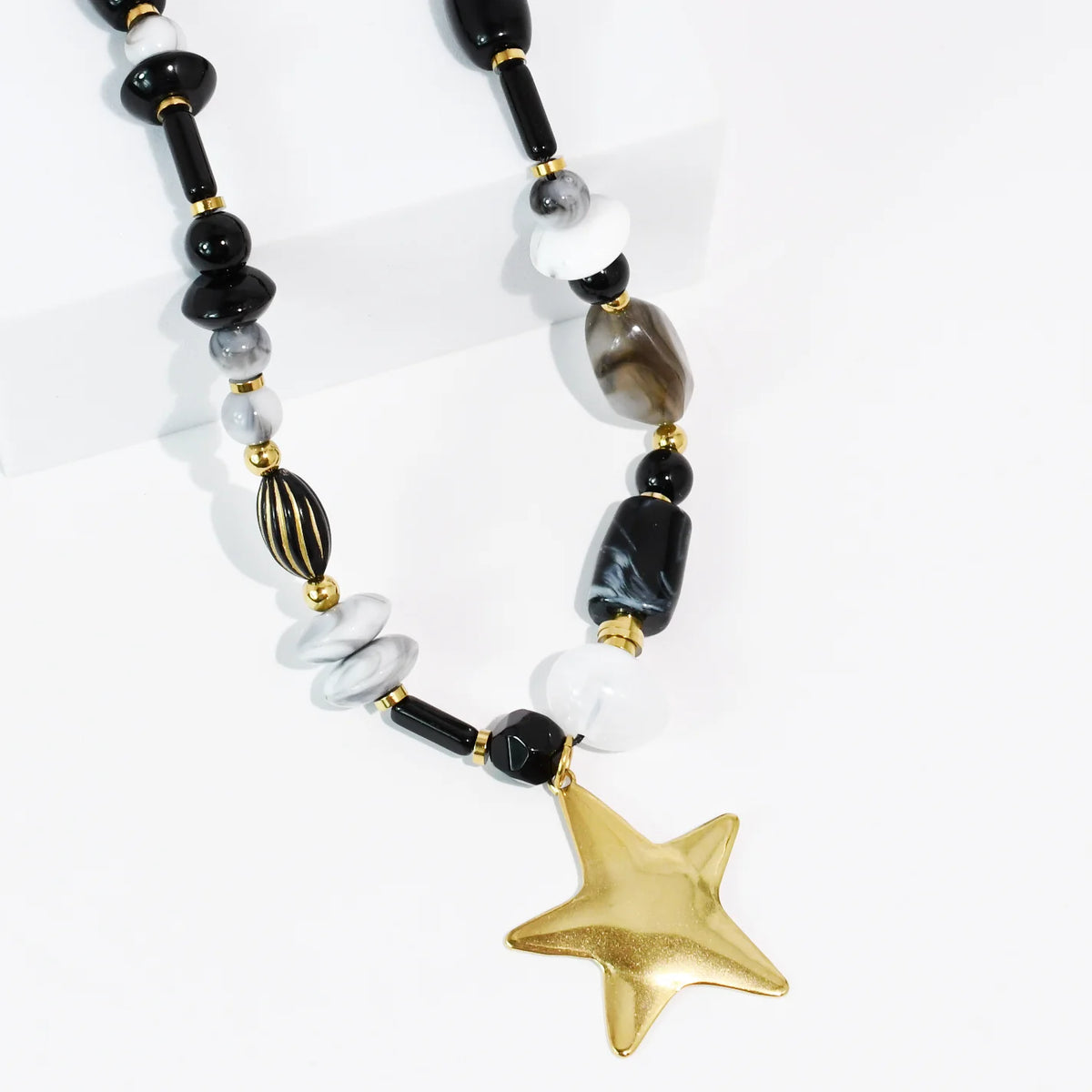 The Star Glow Necklace