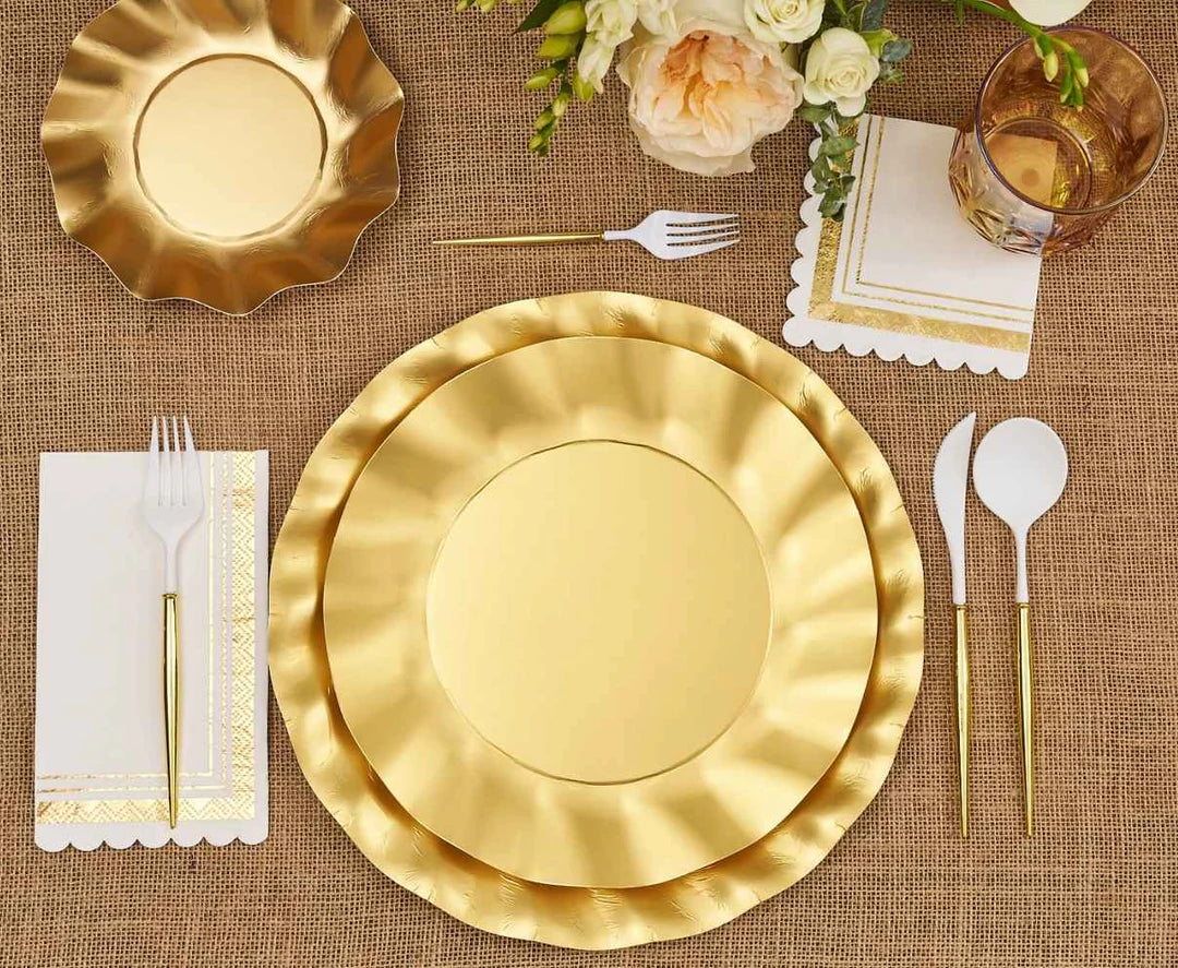 Wavy Charger Plate Gold Satin